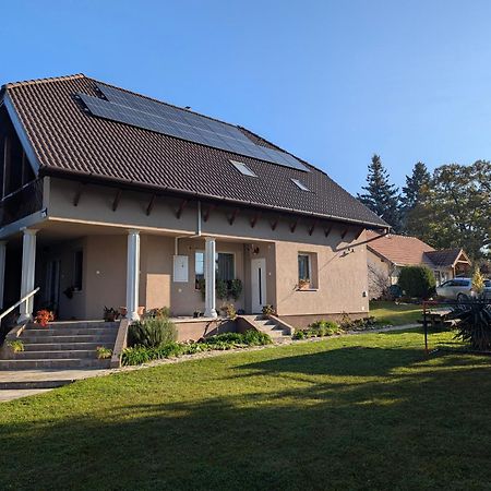 Viragos Apartman Balatonszemes Exterior photo